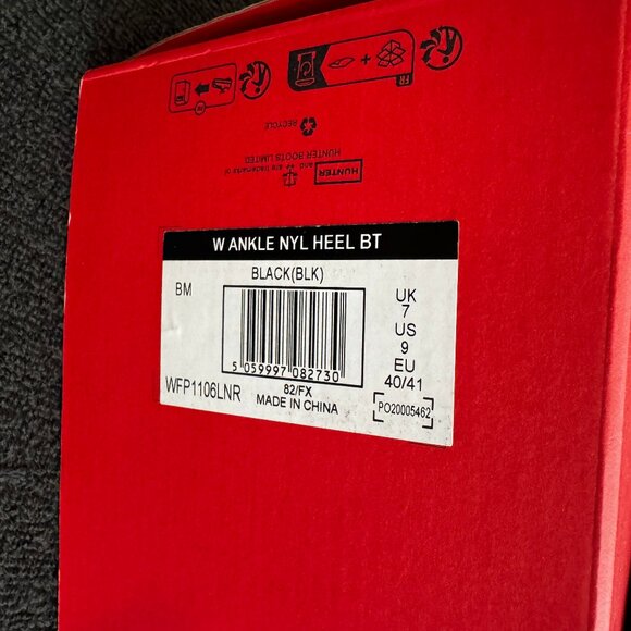 Hunter Womens Discoverer Ankle Lace-Up Block Heel Boot sz 9 Black NWT - Picture 3 of 4